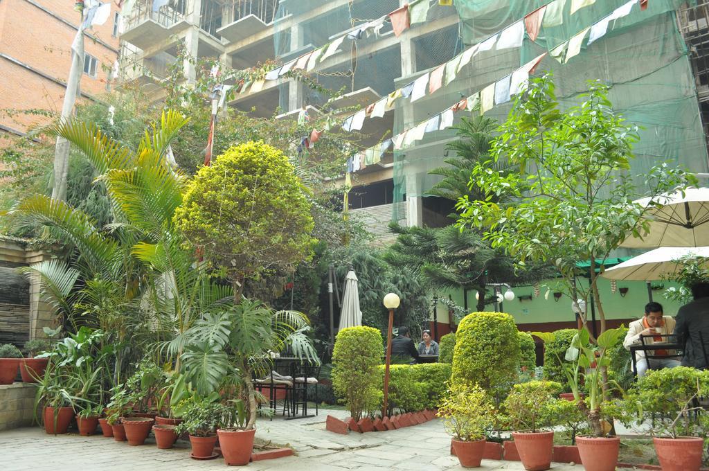 Hotel Florid Катманду Екстериор снимка