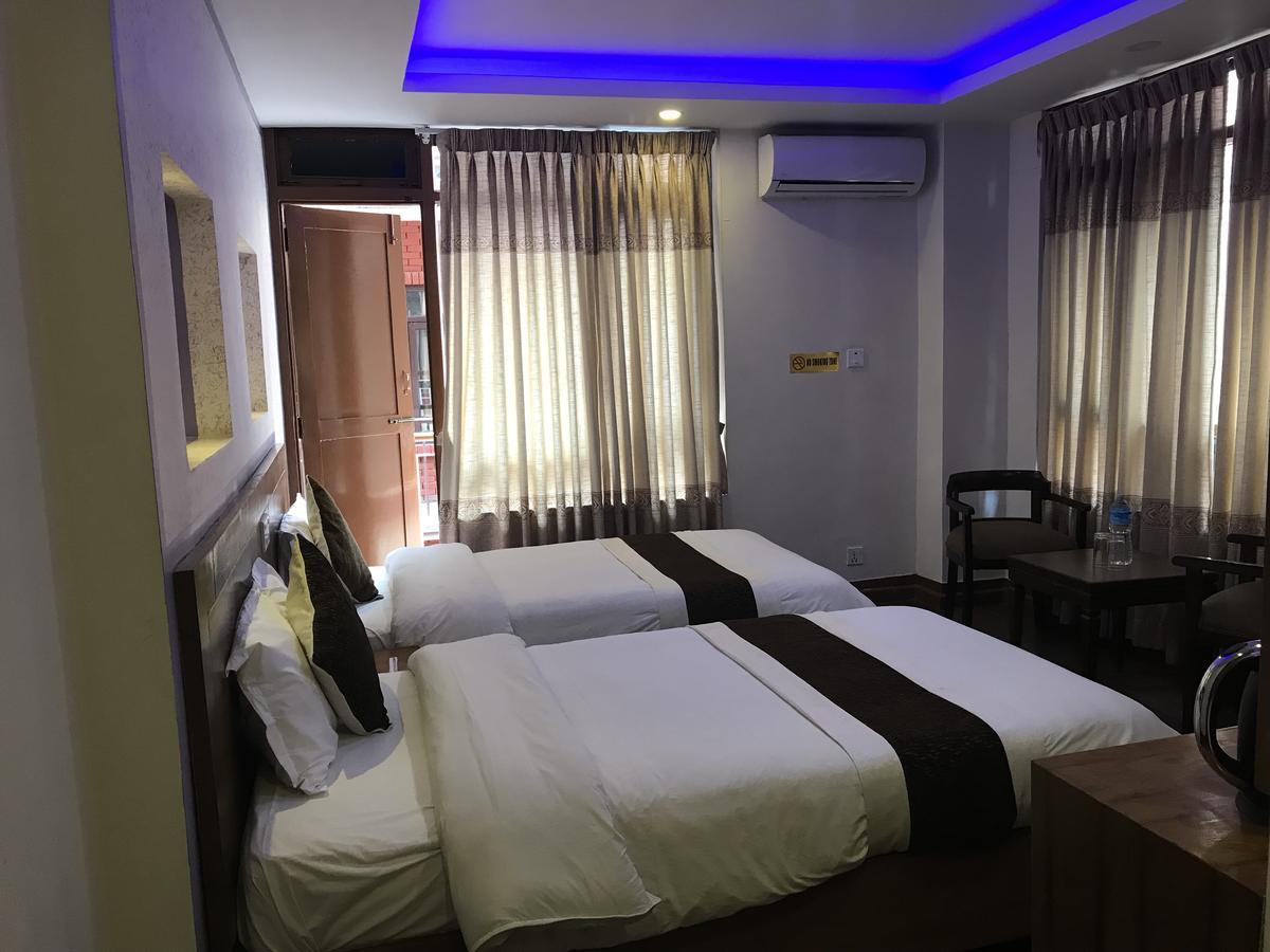 Hotel Florid Катманду Екстериор снимка