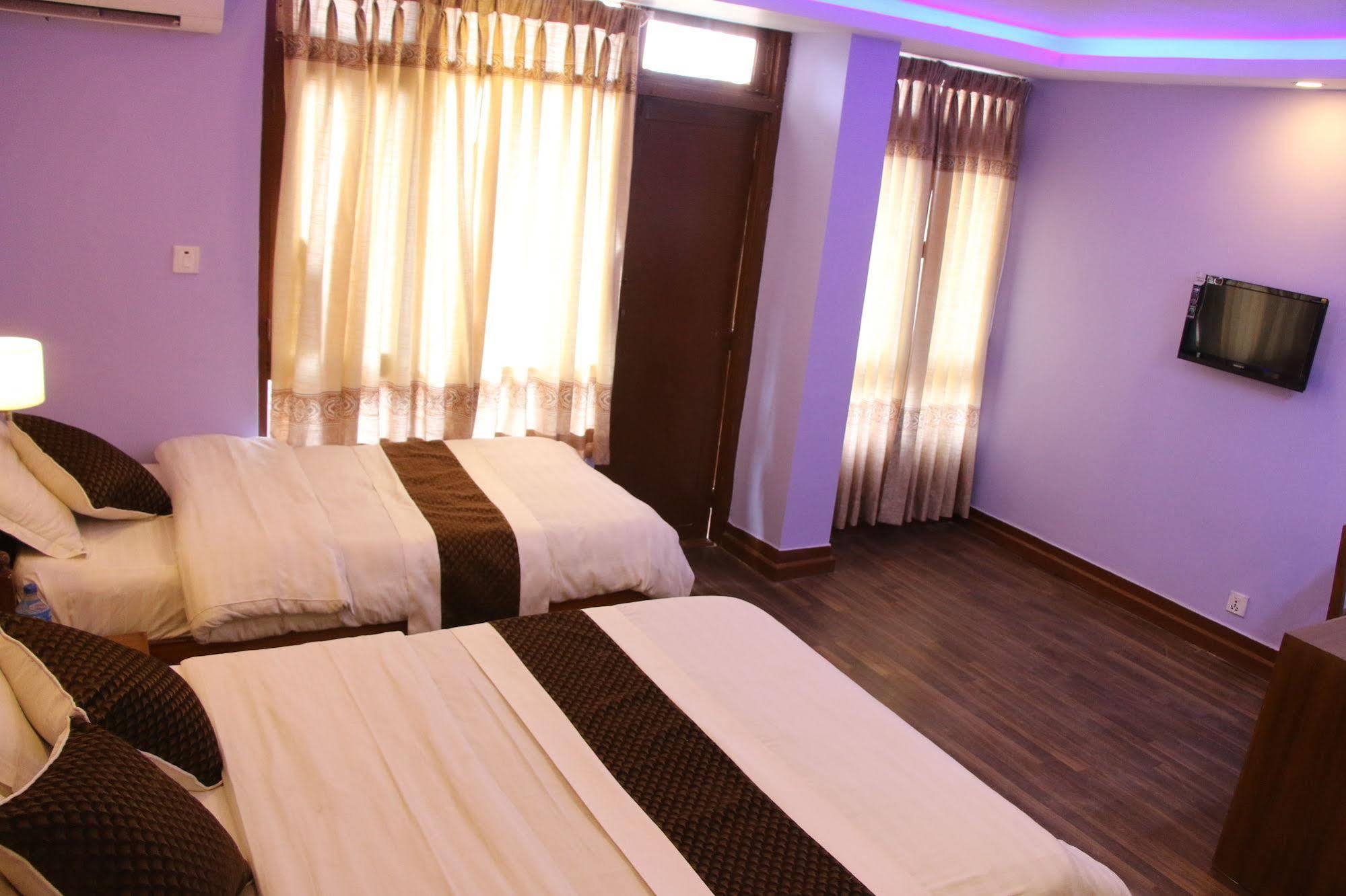 Hotel Florid Катманду Екстериор снимка