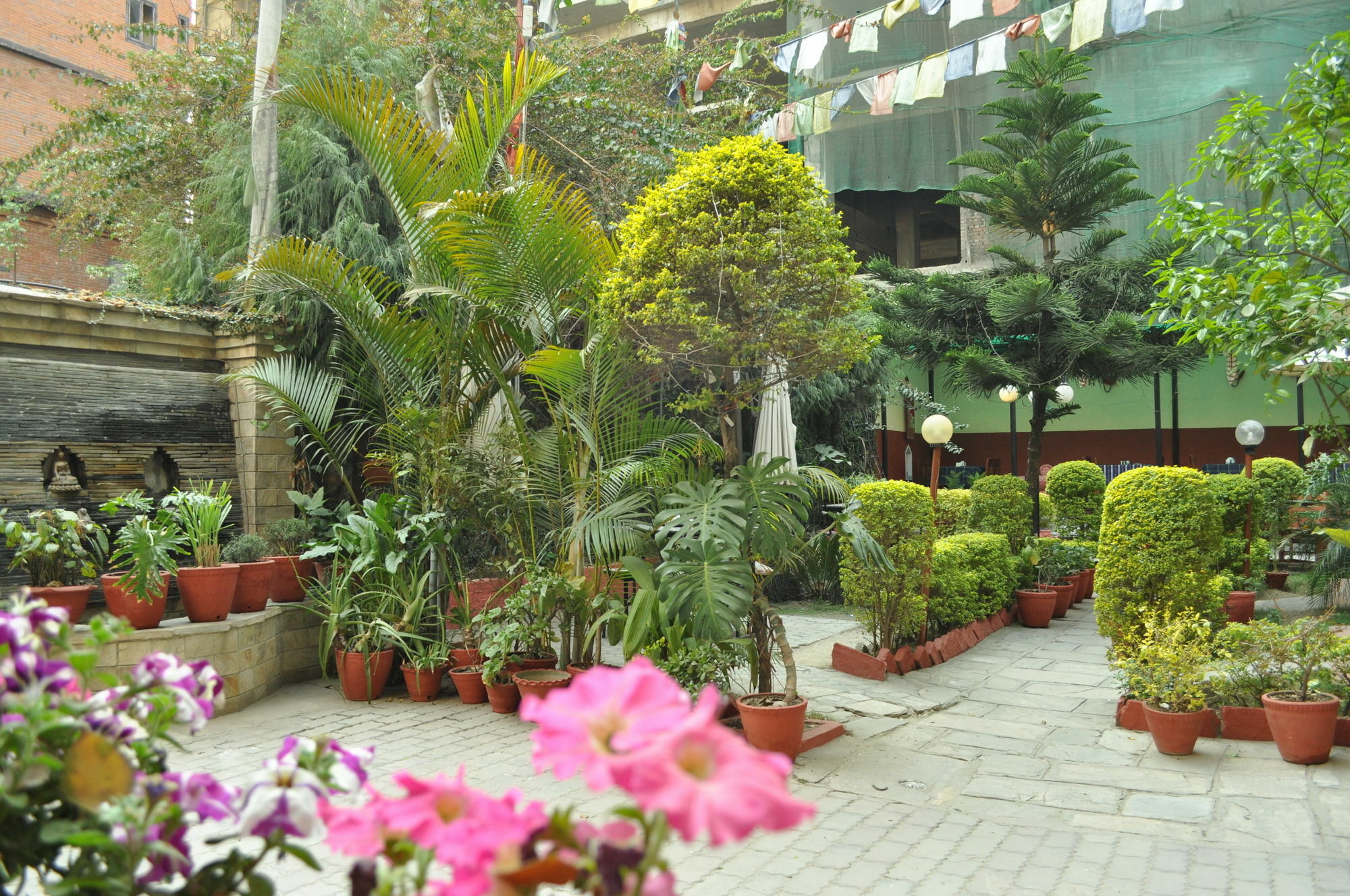 Hotel Florid Катманду Екстериор снимка